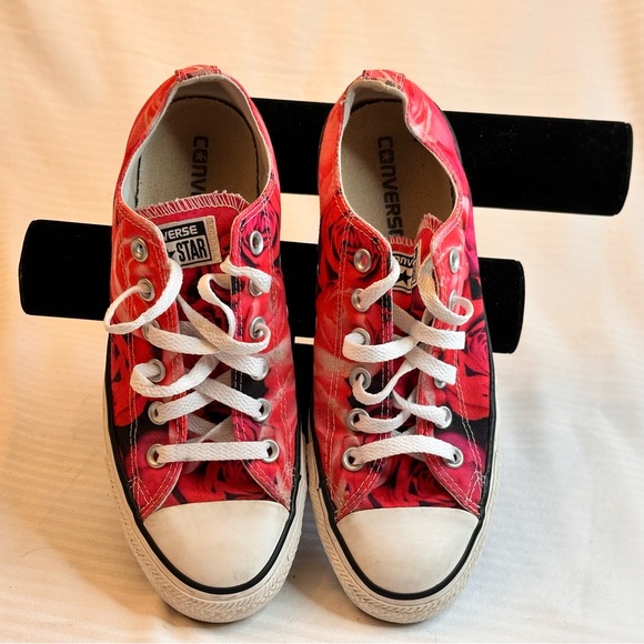 CONVERSE FLORAL PRINT CHUCK TAYLORS - Picture 2 of 9